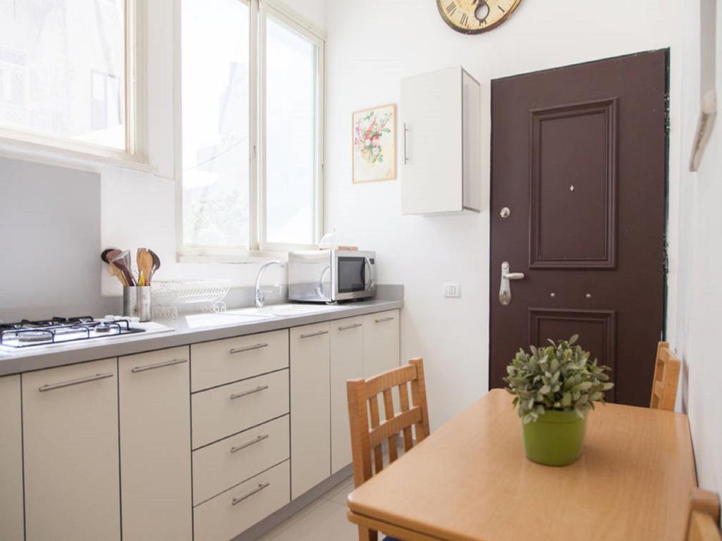 Alona'S Apartments Хайфа Екстер'єр фото